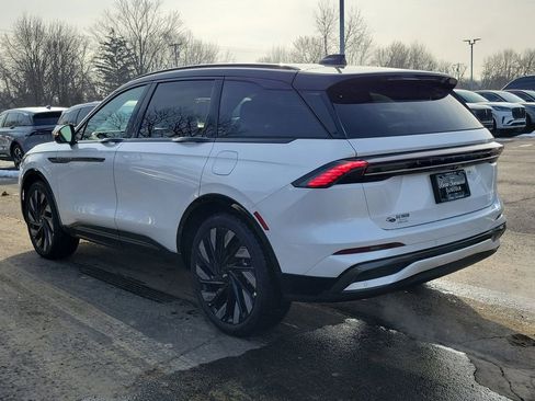 New 2026 Lincoln Nautilus Reserve image 6