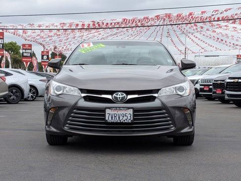 Used 2017 Toyota Camry XLE FWD image 2