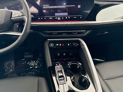 New 2025 Audi Q5 Premium image 18