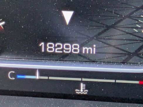 Used 2023 GMC Sierra 1500 SLT w/ SLT Premium Plus Package image 24