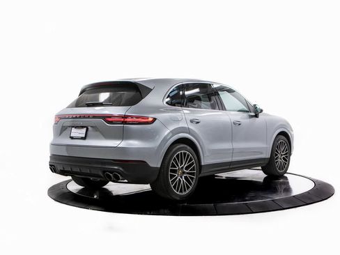 Certified 2022 Porsche Cayenne S image 7