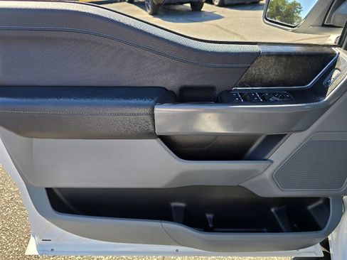 Used 2022 Ford F150 XLT w/ Equipment Group 301A Mid image 9