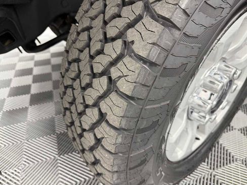 Used 2023 Ford F250 XLT w/ FX4 Off-Road Package image 29