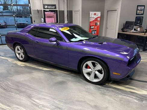 Used 2010 Dodge Challenger SRT8 w/ SRT Option Group II image 27