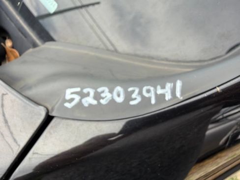 Used 2023 Chrysler Pacifica Limited FWD image 5