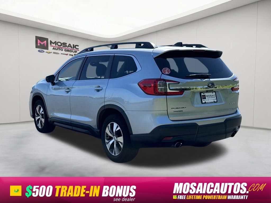 Used 2023 Subaru Ascent Premium AWD/4WD image 5