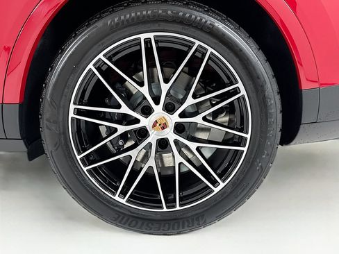 New 2026 Porsche Cayenne AWD/4WD image 32
