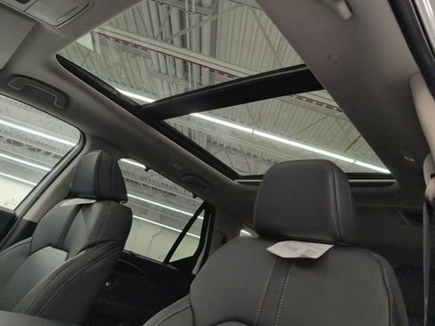Used 2025 Honda Pilot Touring image 20