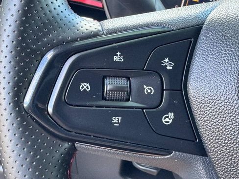 Used 2025 Chevrolet Trax RS w/ Driver Confidence Package FWD image 16