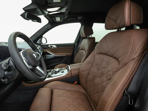 New 2027 BMW X7 xDrive40i w/ Executive Package AWD/4WD image 11