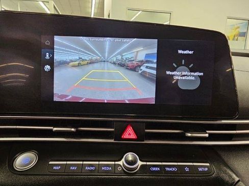 Used 2023 Hyundai Elantra SEL w/ Convenience Package FWD image 18