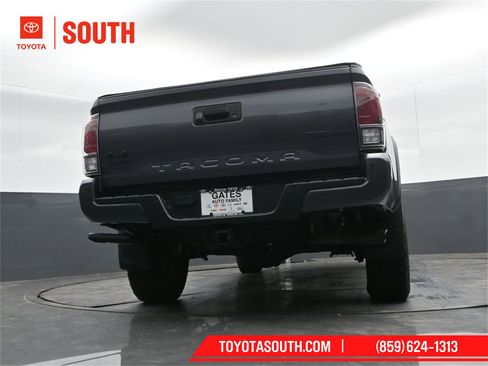Used 2022 Toyota Tacoma TRD Pro image 39