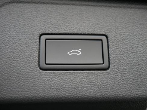 New 2026 Volkswagen Atlas SEL Premium R-Line image 6