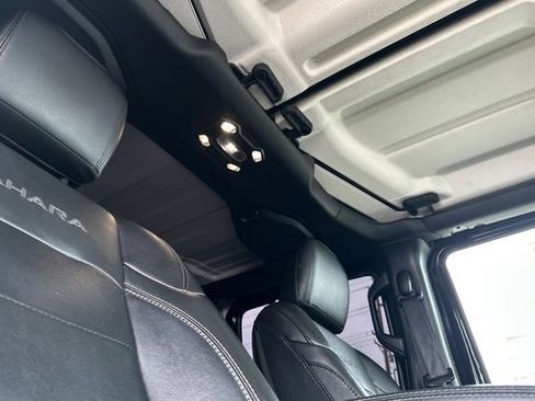 Certified 2022 Jeep Wrangler Unlimited Sahara AWD/4WD image 17