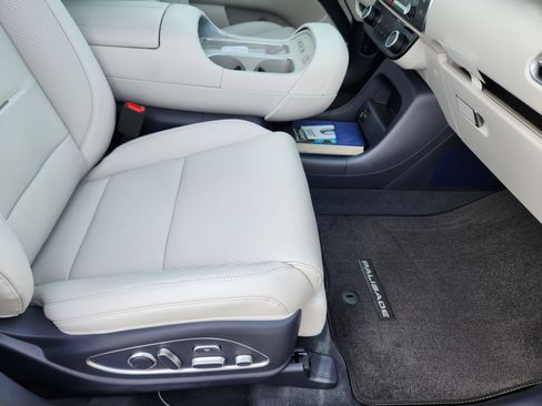 New 2026 Hyundai Palisade Calligraphy image 16