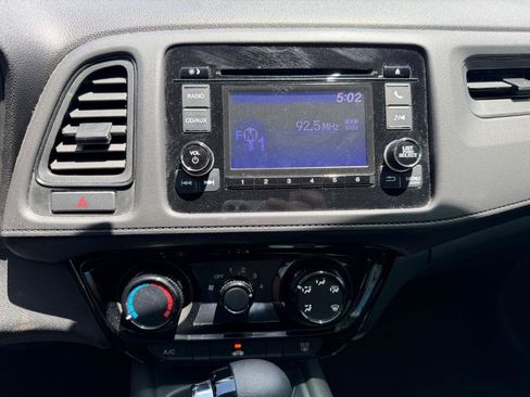 Used 2018 Honda HR-V LX image 20