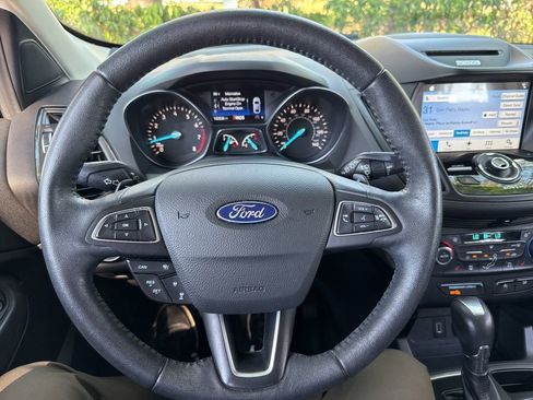 Used 2017 Ford Escape Titanium image 23