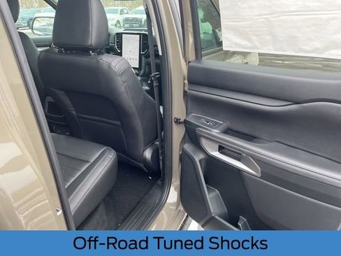 New 2025 Ford Ranger Lariat w/ FX4 Off-Road Package image 18