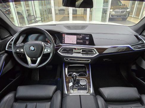 Used 2020 BMW X5 xDrive40i w/ Executive Package image 21