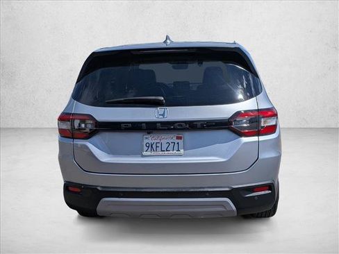 Used 2024 Honda Pilot EX-L image 7