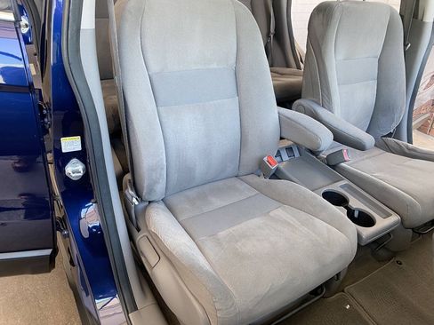 Used 2010 Honda CR-V EX image 36