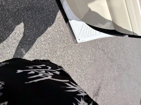 New 2026 Land Rover Range Rover SE image 11