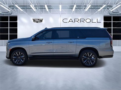 Used 2024 Cadillac Escalade ESV Sport w/ Touring Package image 6