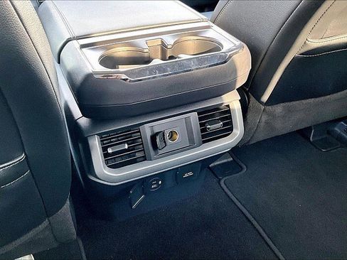 Used 2022 Ford F150 Lariat w/ Trailer Tow Package image 32