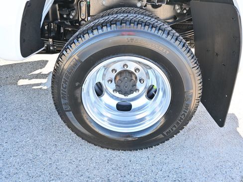 New 2026 Ford F350 Platinum image 14