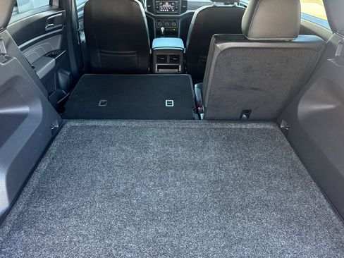 Used 2022 Volkswagen Atlas Cross Sport SE image 14