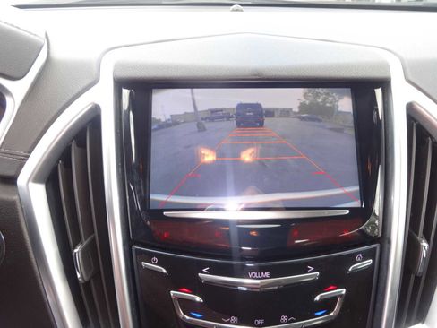 Used 2016 Cadillac SRX Luxury w/ Driver Awareness Package image 17