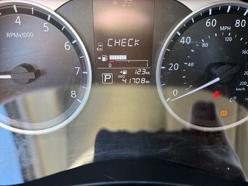 Used 2022 Nissan Kicks S image 28