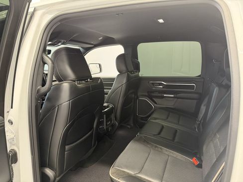 Used 2023 RAM 1500 Laramie AWD/4WD image 18