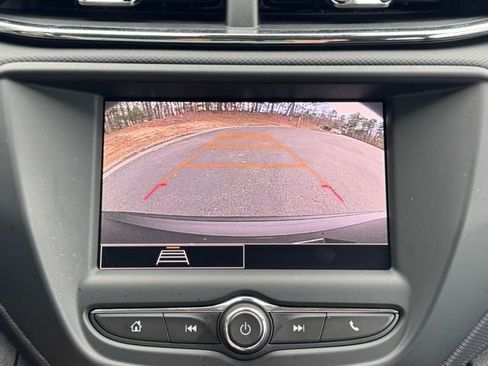 Used 2023 Chevrolet TrailBlazer LS image 10