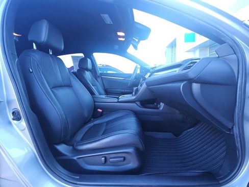 Used 2018 Honda Civic Sport Touring image 12