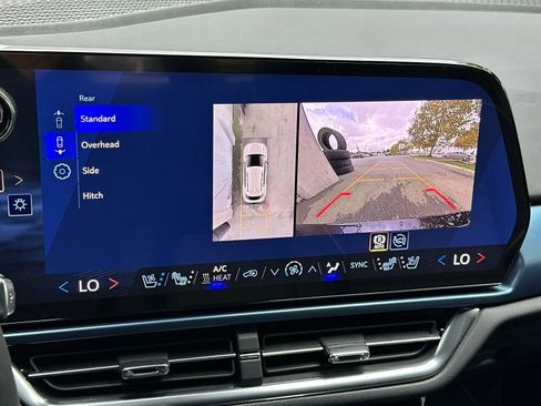 New 2026 Chevrolet Equinox EV LT image 23