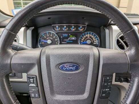 Used 2013 Ford F150 Lariat w/ Luxury Equipment Group image 22