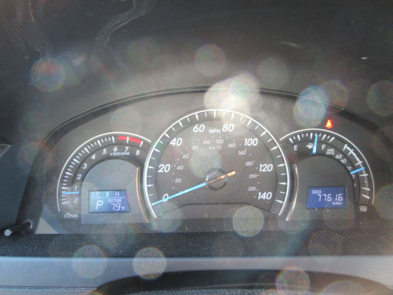 Used 2014 Toyota Camry LE FWD image 7