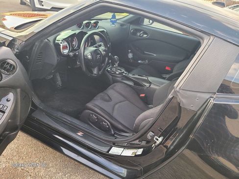 Used 2018 Nissan 370Z Coupe image 10