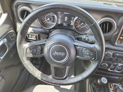 Used 2022 Jeep Wrangler Unlimited Sport AWD/4WD image 21