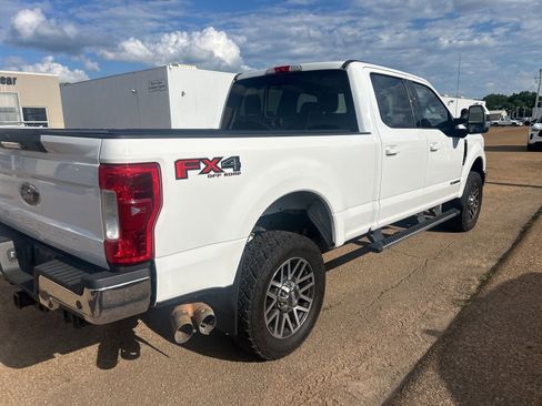 Used 2017 Ford F250 Lariat w/ Lariat Value Package AWD/4WD image 36