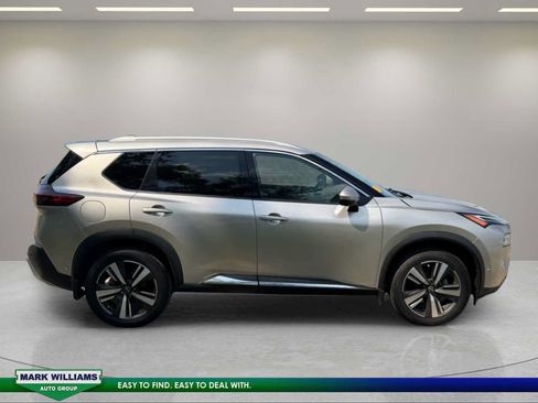 Used 2022 Nissan Rogue Platinum w/ Head-Up Display Package AWD/4WD image 3