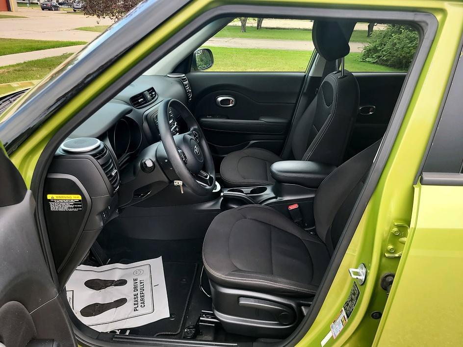 Used 2016 Kia Soul w/ Convenience Package FWD image 22