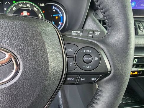 Used 2025 Toyota RAV4 XLE Premium w/ Weather Package AWD/4WD image 28