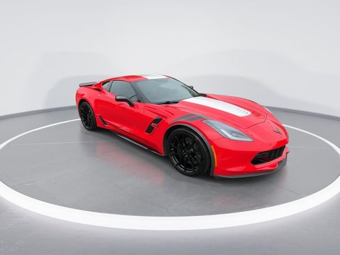Used 2019 Chevrolet Corvette Grand Sport image 2