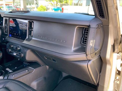 Used 2025 Ford Bronco Big Bend AWD/4WD image 19