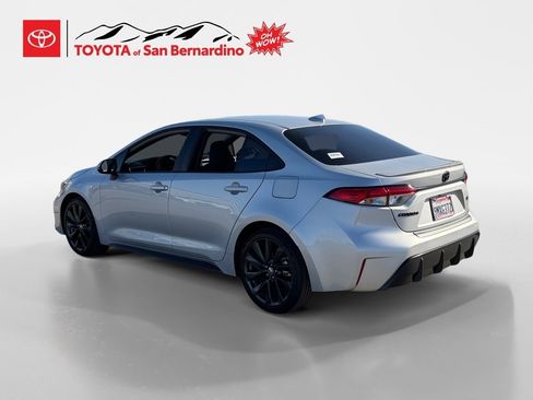 Certified 2024 Toyota Corolla SE image 3