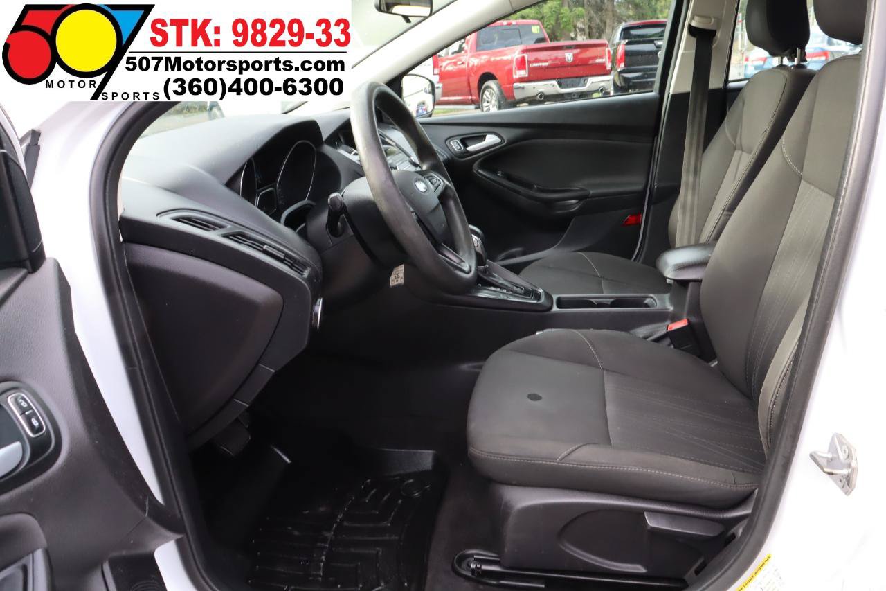 Used 2018 Ford Focus SE FWD image 13