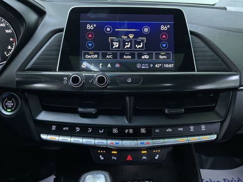 Used 2022 Cadillac CT4 Luxury w/ Sun And Sound Package image 25