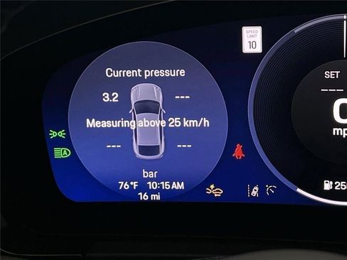 New 2025 Porsche Macan Turbo Electric AWD/4WD image 22